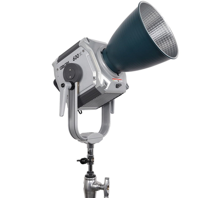 फोटोग्राफिक/मूवी के लिए 500W कूलकैम 600X द्वि रंग स्पॉटलाइट हाई पावर सीओबी मोनोलाइट